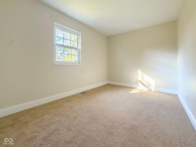 9802 Hamilton Hills Lane, Fishers, IN 46038