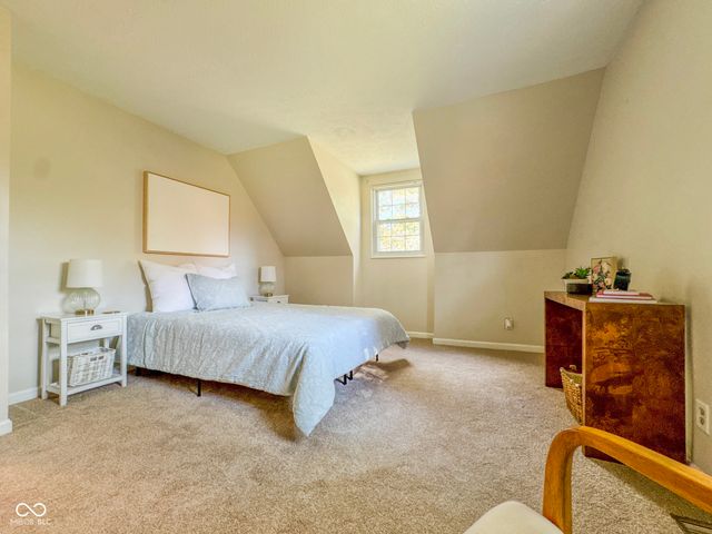 9802 Hamilton Hills Lane, Fishers, IN 46038