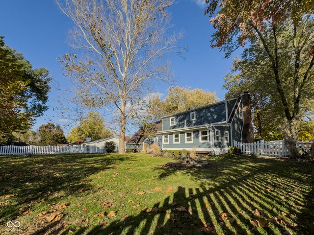 9802 Hamilton Hills Lane, Fishers, IN 46038