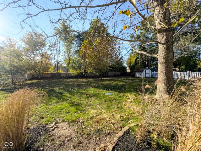 9802 Hamilton Hills Lane, Fishers, IN 46038