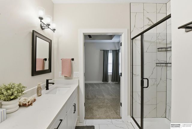 2205 Park Crest Drive, Papillion, NE 68133