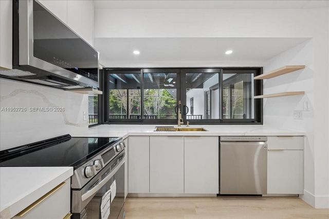 9913 SW 1st Ct, Coral Springs, FL 33071