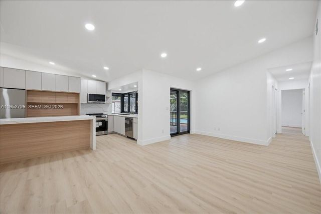 9913 SW 1st Ct, Coral Springs, FL 33071