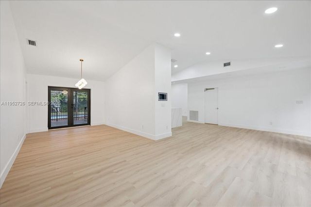 9913 SW 1st Ct, Coral Springs, FL 33071