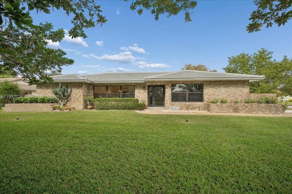 9913 SW 1st Ct, Coral Springs, FL 33071