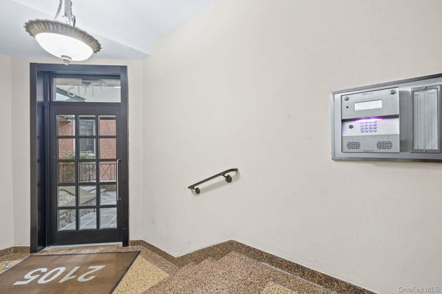 2105 Wallace Avenue 5A, Bronx, NY 10462