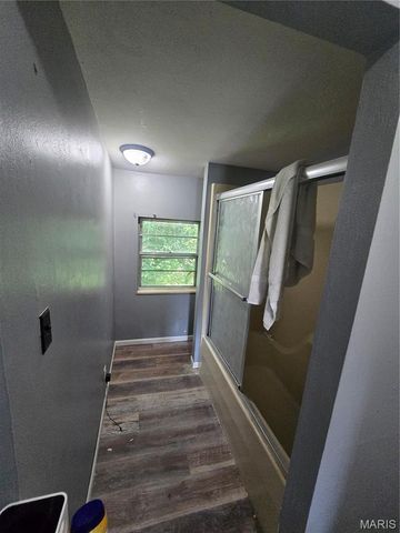 735 E Adams Street, Belleville, IL 62220