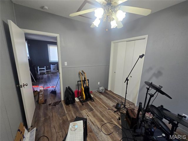 735 E Adams Street, Belleville, IL 62220