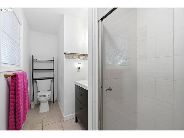 3910 Ne BURTONWOOD Ct, Vancouver, WA 98682
