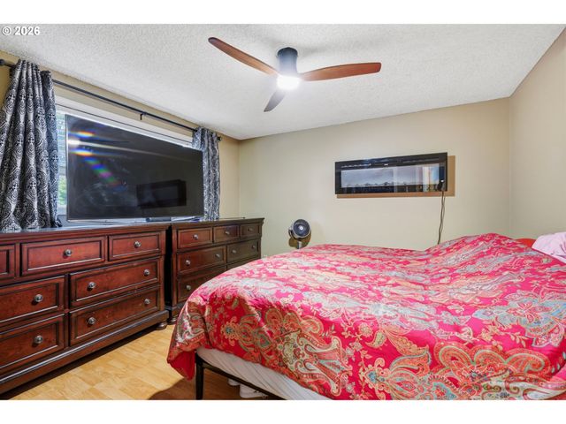 3910 Ne BURTONWOOD Ct, Vancouver, WA 98682