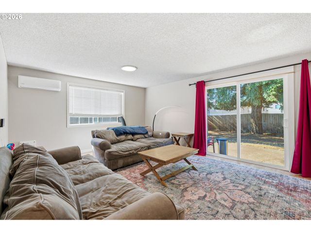 3910 Ne BURTONWOOD Ct, Vancouver, WA 98682