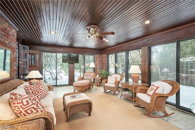 155 Hampshire Road, Akron, OH 44313