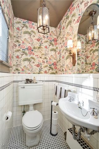 155 Hampshire Road, Akron, OH 44313