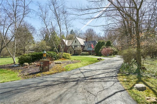 155 Hampshire Road, Akron, OH 44313