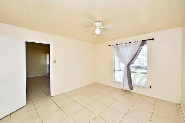 19211 Lazy Valley Drive, Katy, TX 77449