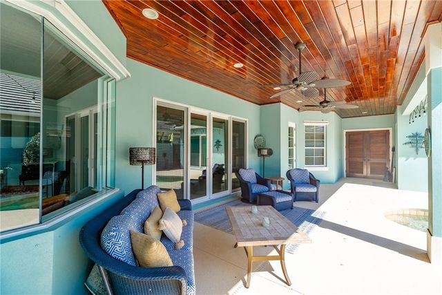 9205 Spring Time Drive, Vero Beach, FL 32963