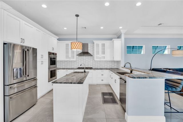 9205 Spring Time Drive, Vero Beach, FL 32963