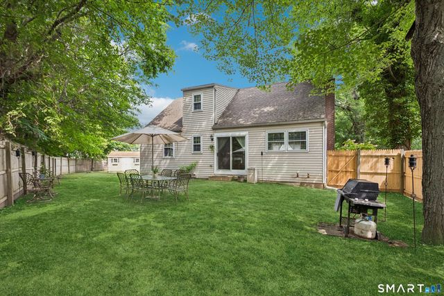 781 Tunxis Hill Road, Fairfield, CT 06824