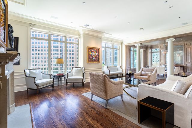 2525 N PEARL Street 903, Dallas, TX 75201