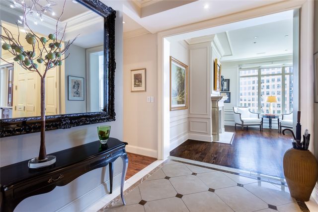 2525 N PEARL Street 903, Dallas, TX 75201