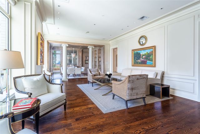 2525 N PEARL Street 903, Dallas, TX 75201