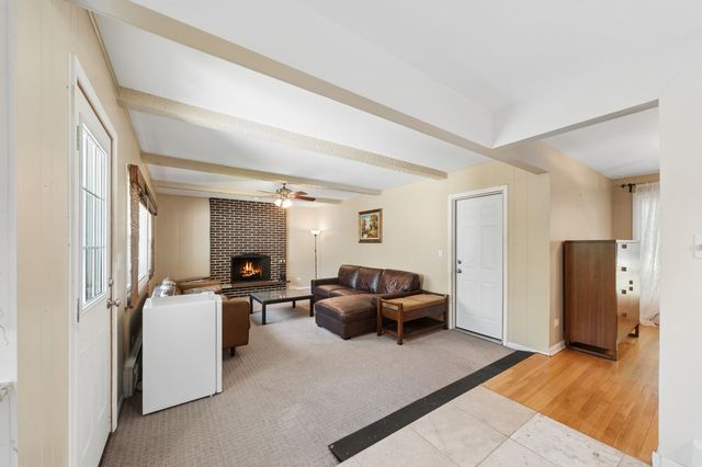 1663 Longvalley Drive, Northbrook, IL 60062