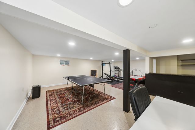 1663 Longvalley Drive, Northbrook, IL 60062