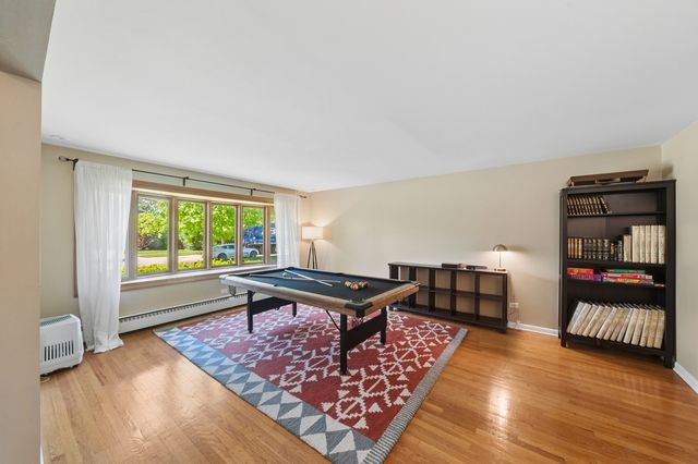 1663 Longvalley Drive, Northbrook, IL 60062