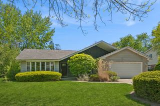1663 Longvalley Drive, Northbrook, IL 60062