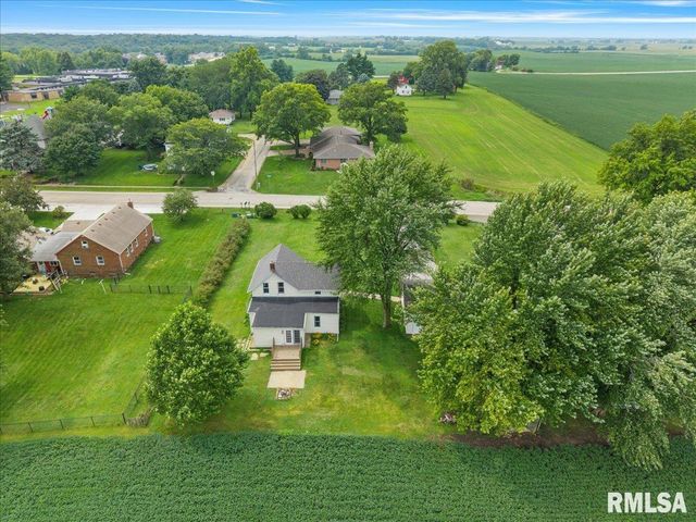 301 N 1ST Street, Long Grove, IA 52756