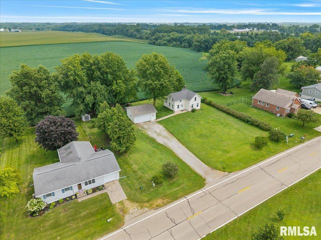 301 N 1ST Street, Long Grove, IA 52756