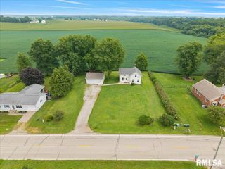 301 N 1ST Street, Long Grove, IA 52756