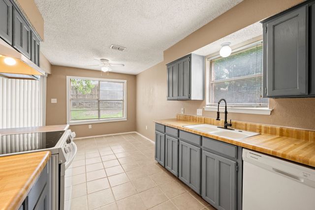 6333 Scott Court, Watauga, TX 76148