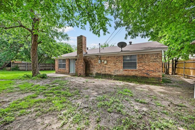 6333 Scott Court, Watauga, TX 76148