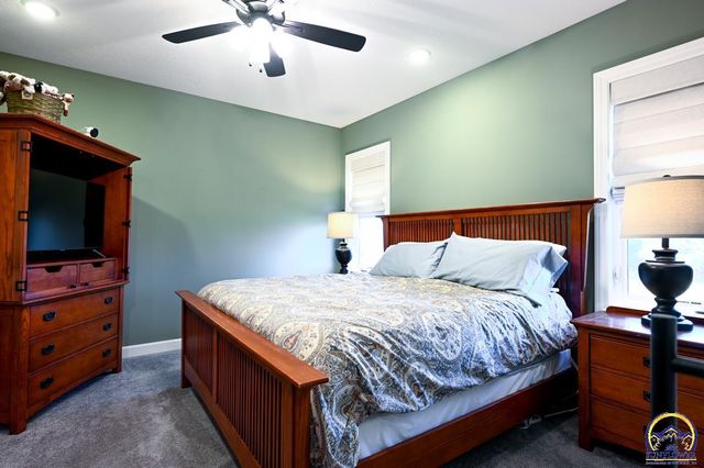 4319 SE Stone Ledge DR, Topeka, KS 66609