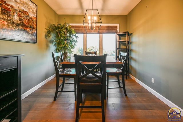 4319 SE Stone Ledge DR, Topeka, KS 66609