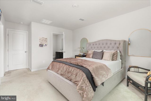 130 CALAIS PL, Hedgesville, WV 25427