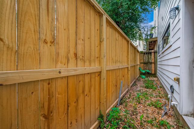 1620 Mcdonald Street, Houston, TX 77007