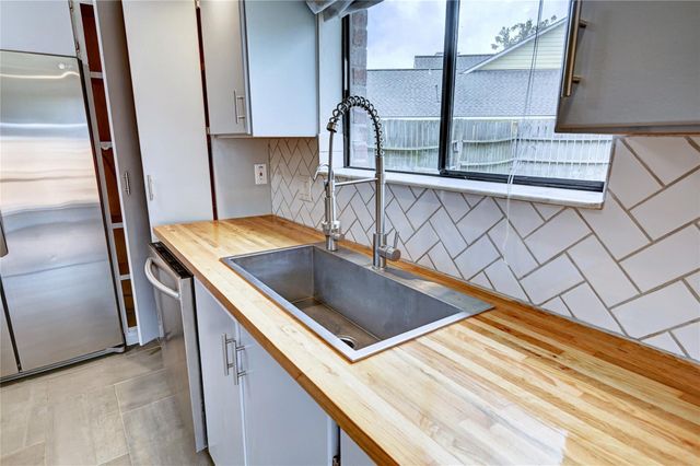 2603 Lazy Spring Court, Missouri City, TX 77489