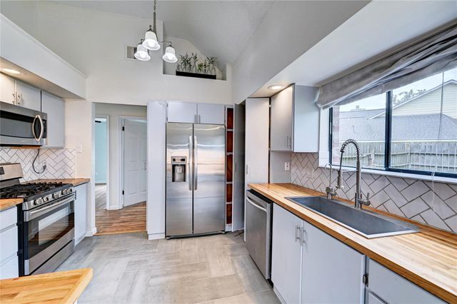 2603 Lazy Spring Court, Missouri City, TX 77489