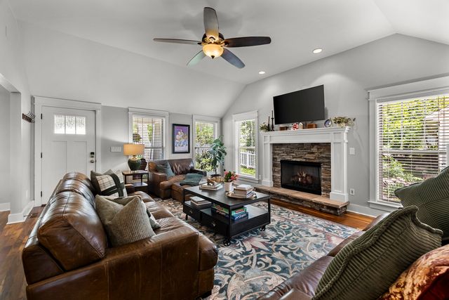 194 37th Ave, N, Nashville, TN 37209