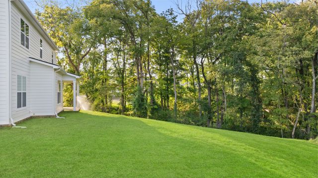 2451 Williams Ridge Dr, Columbia, TN 38401