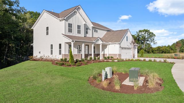 2451 Williams Ridge Dr, Columbia, TN 38401