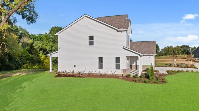 2451 Williams Ridge Dr, Columbia, TN 38401