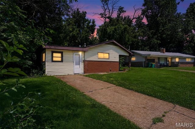 9955 Lanier Drive, Moline Acres, MO 63136