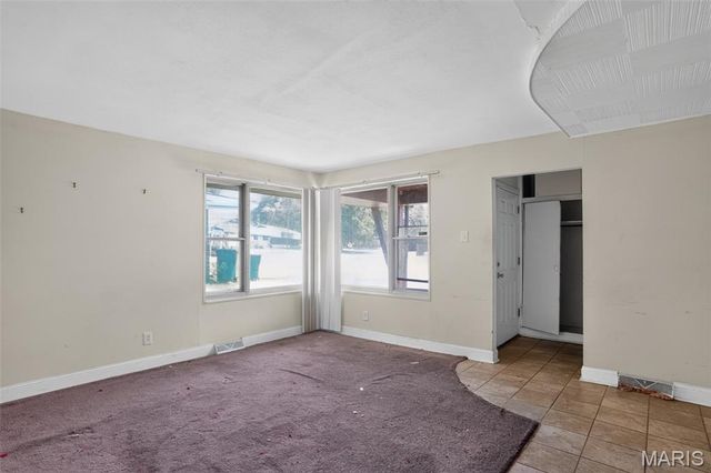 9955 Lanier Drive, Moline Acres, MO 63136