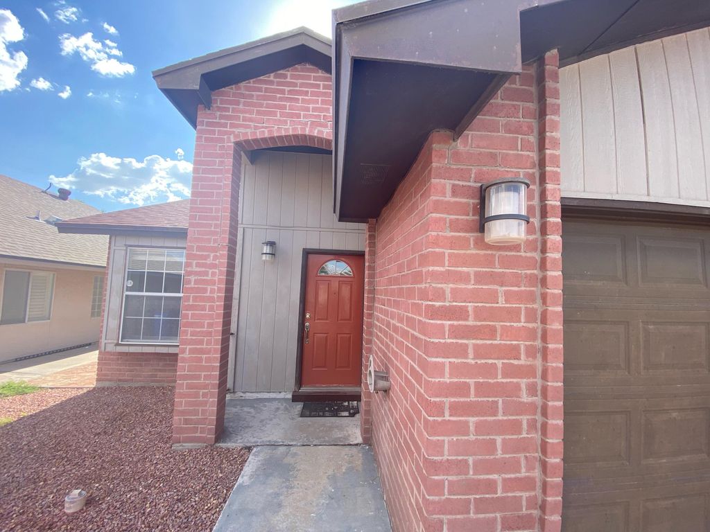 3303 ALMEDIA Place, El Paso, TX 79936