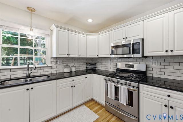 1536 Laurel Top Dr, Midlothian, VA 23114