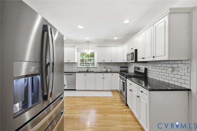 1536 Laurel Top Dr, Midlothian, VA 23114