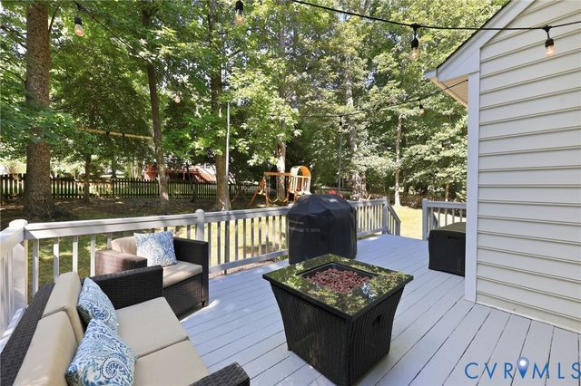 1536 Laurel Top Dr, Midlothian, VA 23114